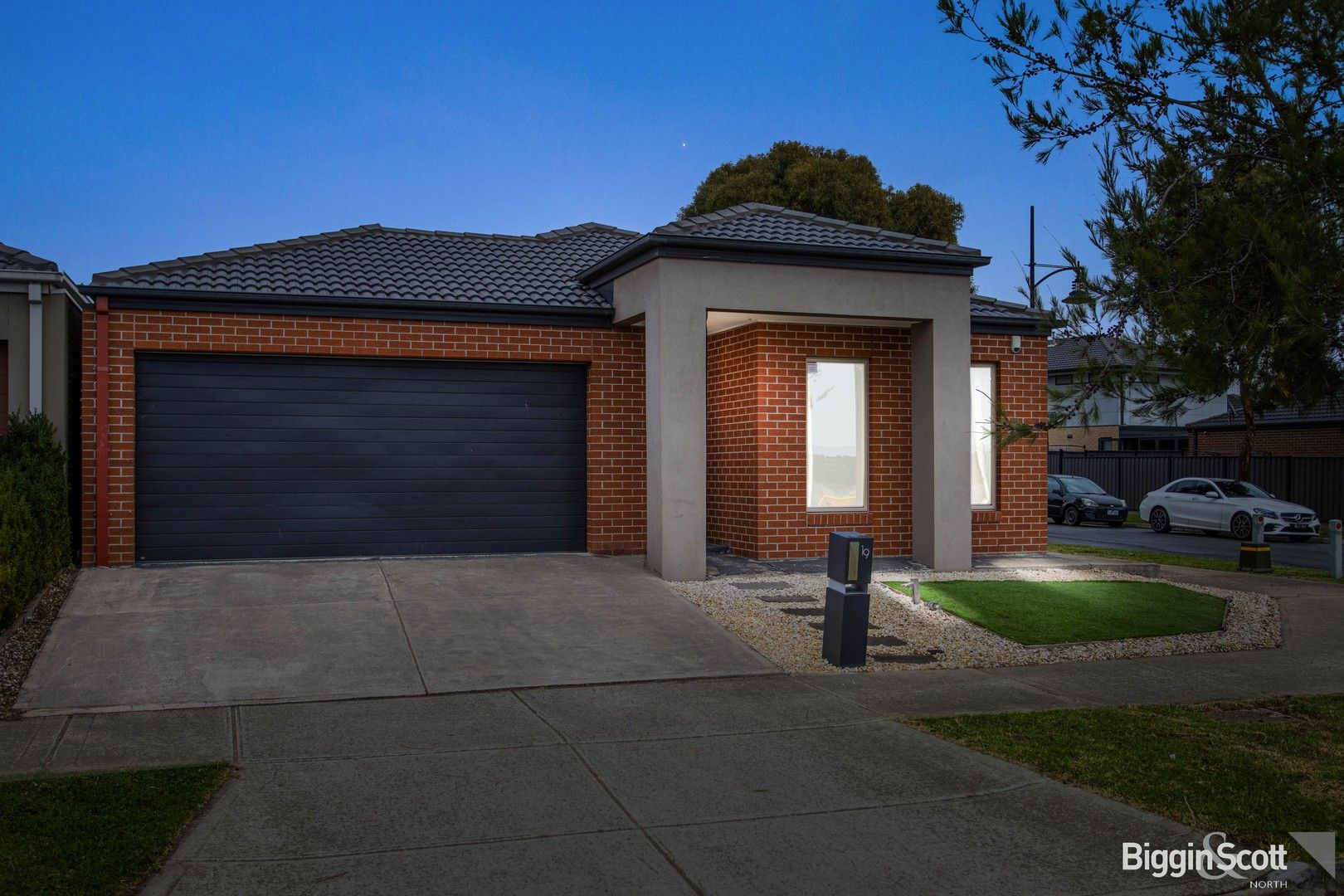 19 Paddys Place, South Morang VIC 3752, Image 0