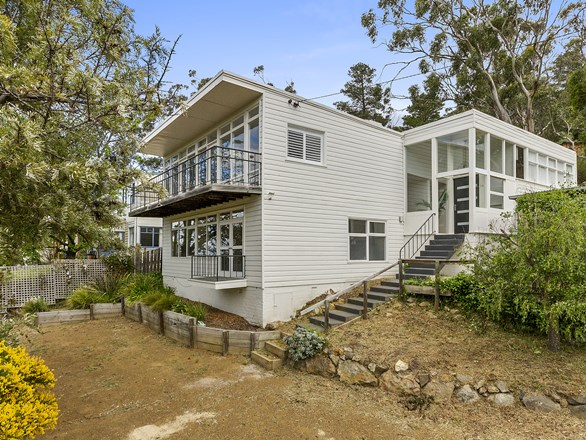 70 Beach Road, Kingston Beach TAS 7050