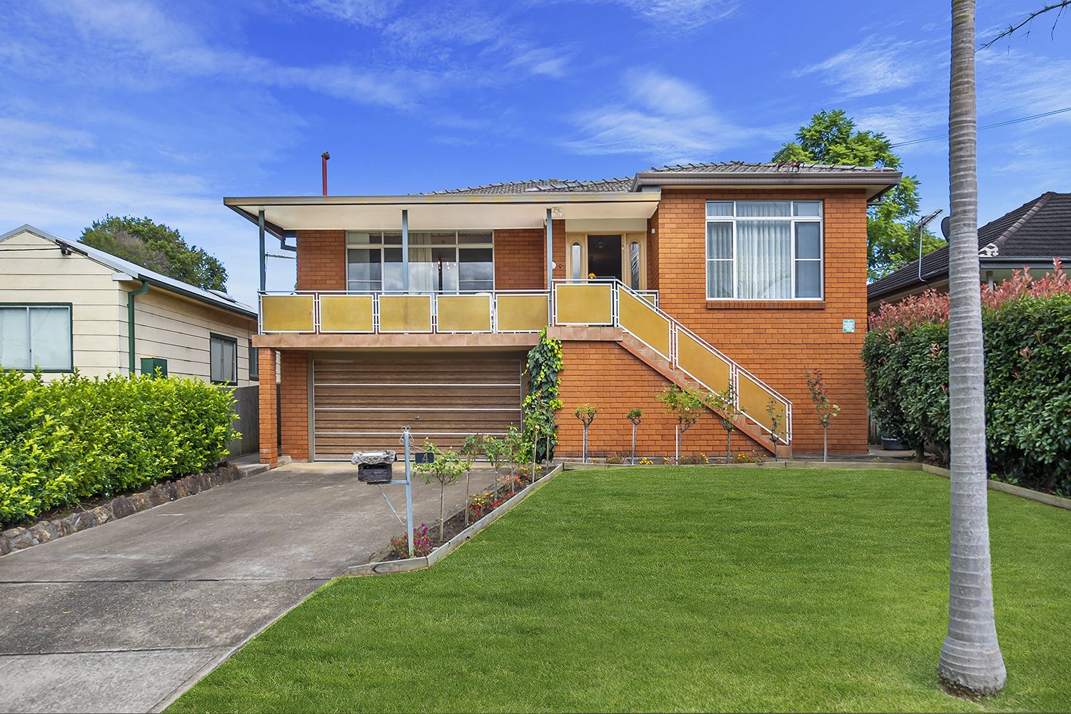 5 bedrooms House in 4 Queensway BLACKTOWN NSW, 2148