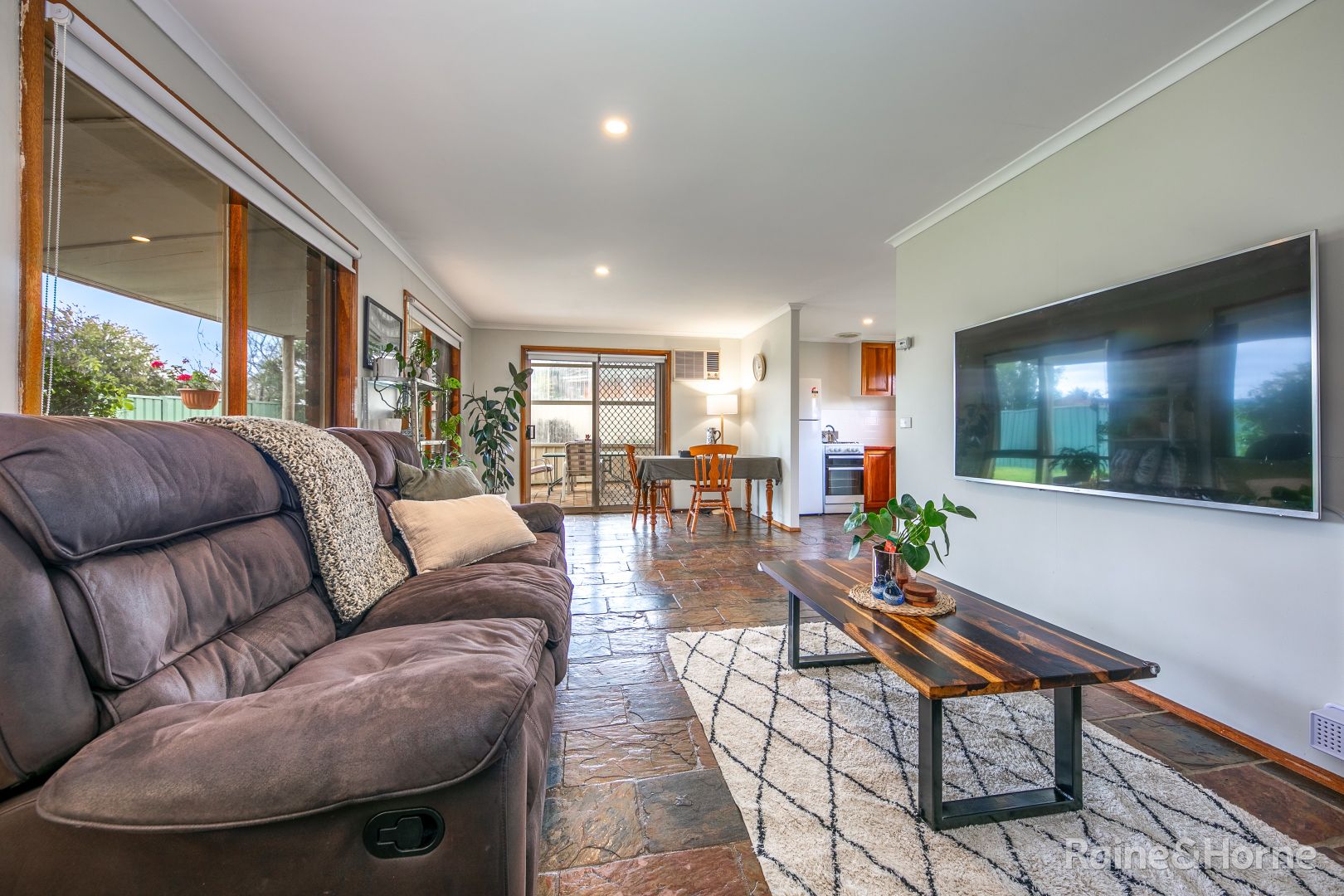 3 Glitter Road, Diggers Rest VIC 3427, Image 2