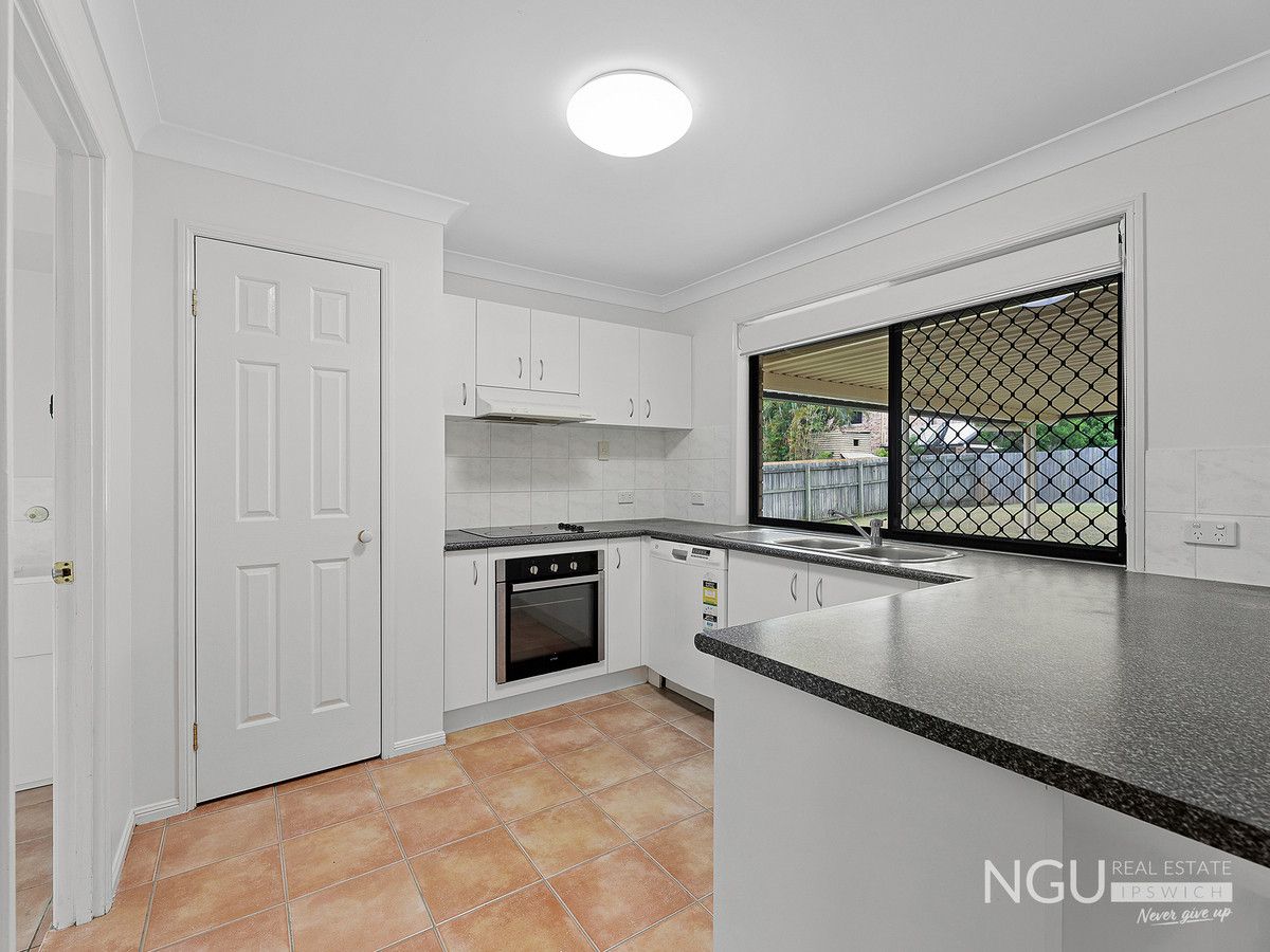 62 Sandalwood Drive, Yamanto QLD 4305, Image 2