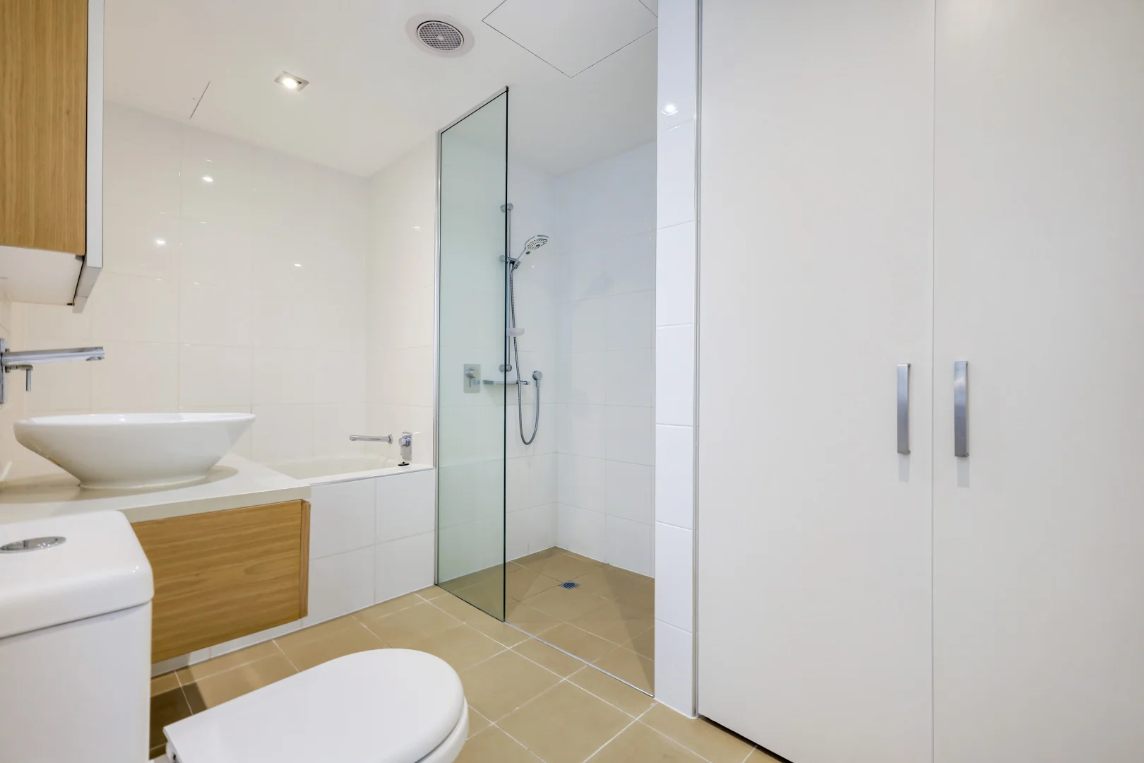 Additional image 14 of 349/19 Kitchener Drive, Darwin City NT 0800