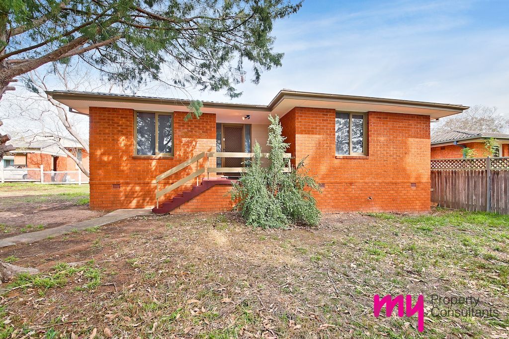 6 Lue Place, Airds NSW 2560, Image 0