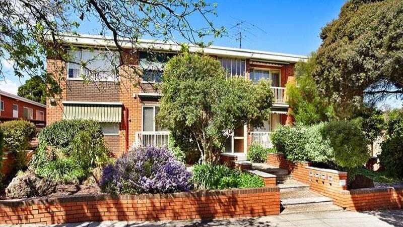 2/11 Downshire Road, Elsternwick VIC 3185, Image 0