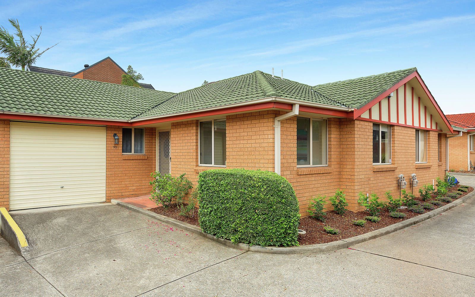 3 bedrooms Villa in 10/7 Nioka Court OATLANDS NSW, 2117
