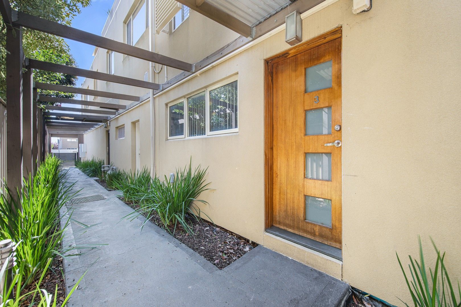 2 bedrooms Apartment / Unit / Flat in 3/104 Herbert Street DANDENONG VIC, 3175