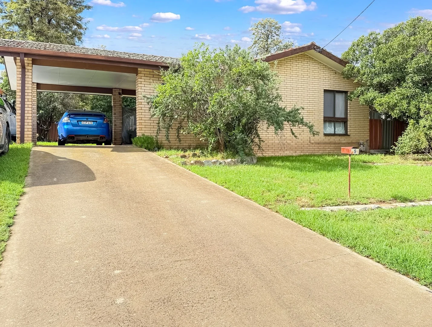 Primary image of 5 WIRILDA STREET, Leeton NSW 2705