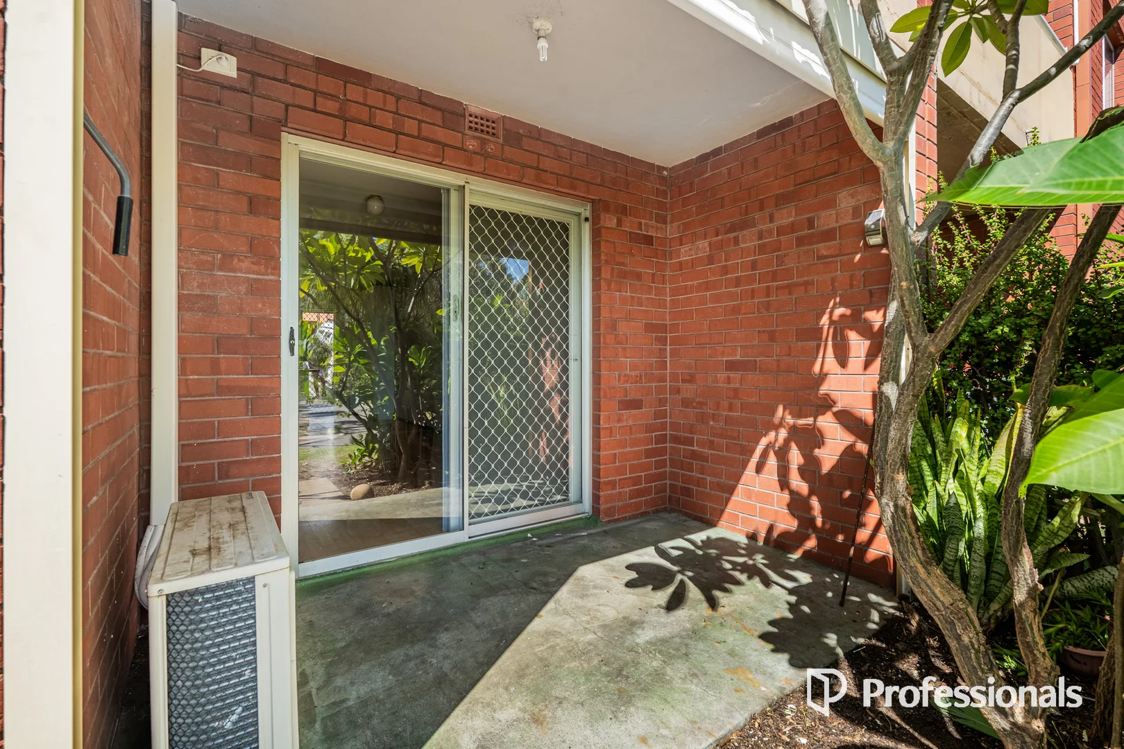 Additional image 10 of 6/6 York Street, Inglewood WA 6052