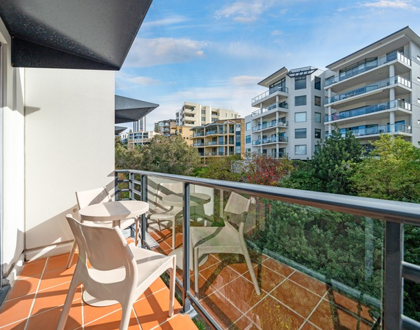 606/112 Mounts Bay Road, Perth WA 6000