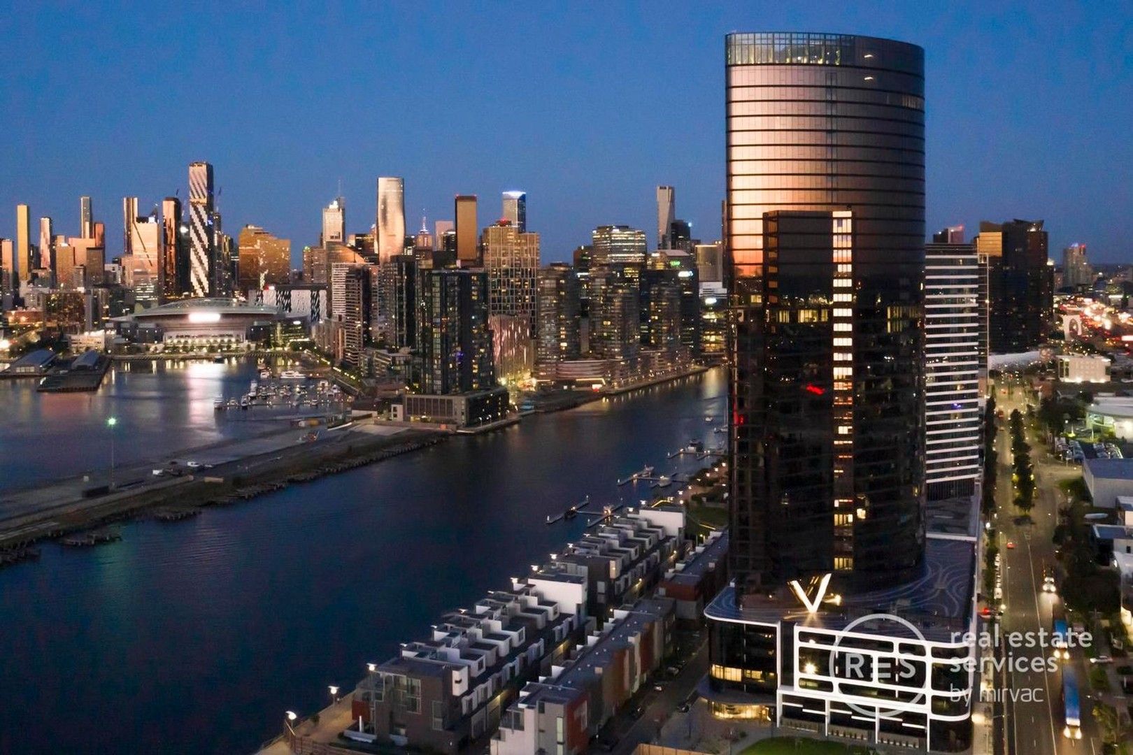 2 bedrooms Apartment / Unit / Flat in 2308/103 South Wharf Drive DOCKLANDS VIC, 3008