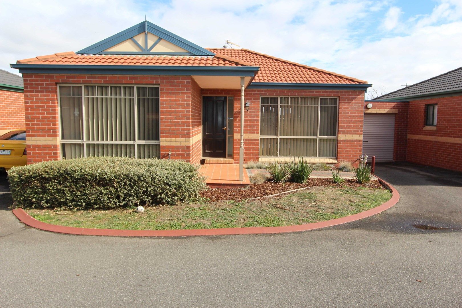 2 bedrooms House in 3/120 Morgan Street SEBASTOPOL VIC, 3356
