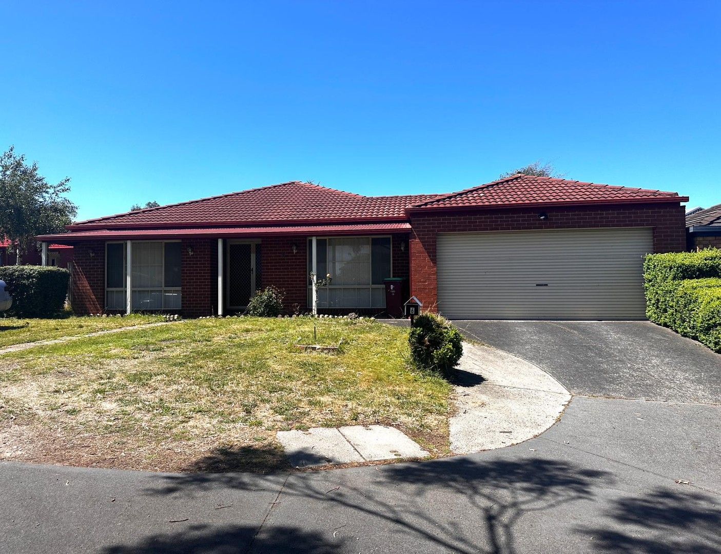 3 bedrooms House in 6 Greenlea Grove HAMPTON PARK VIC, 3976