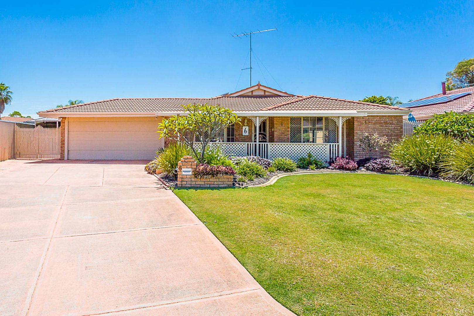 6 Deanna Court, Cooloongup WA 6168, Image 1