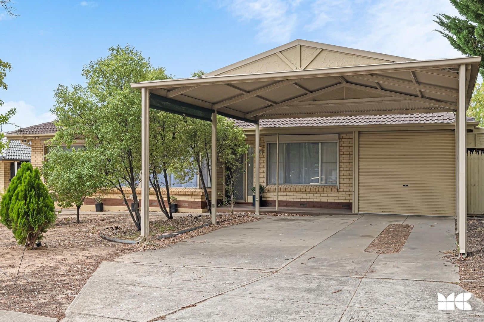 3 bedrooms House in 5 Hinkley Road MORPHETT VALE SA, 5162