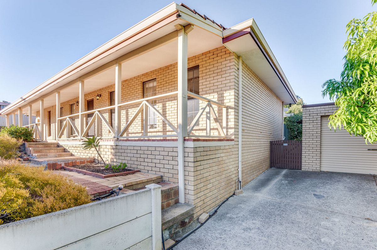 17 Wangoola Terrace, Mount Nasura WA 6112, Image 2