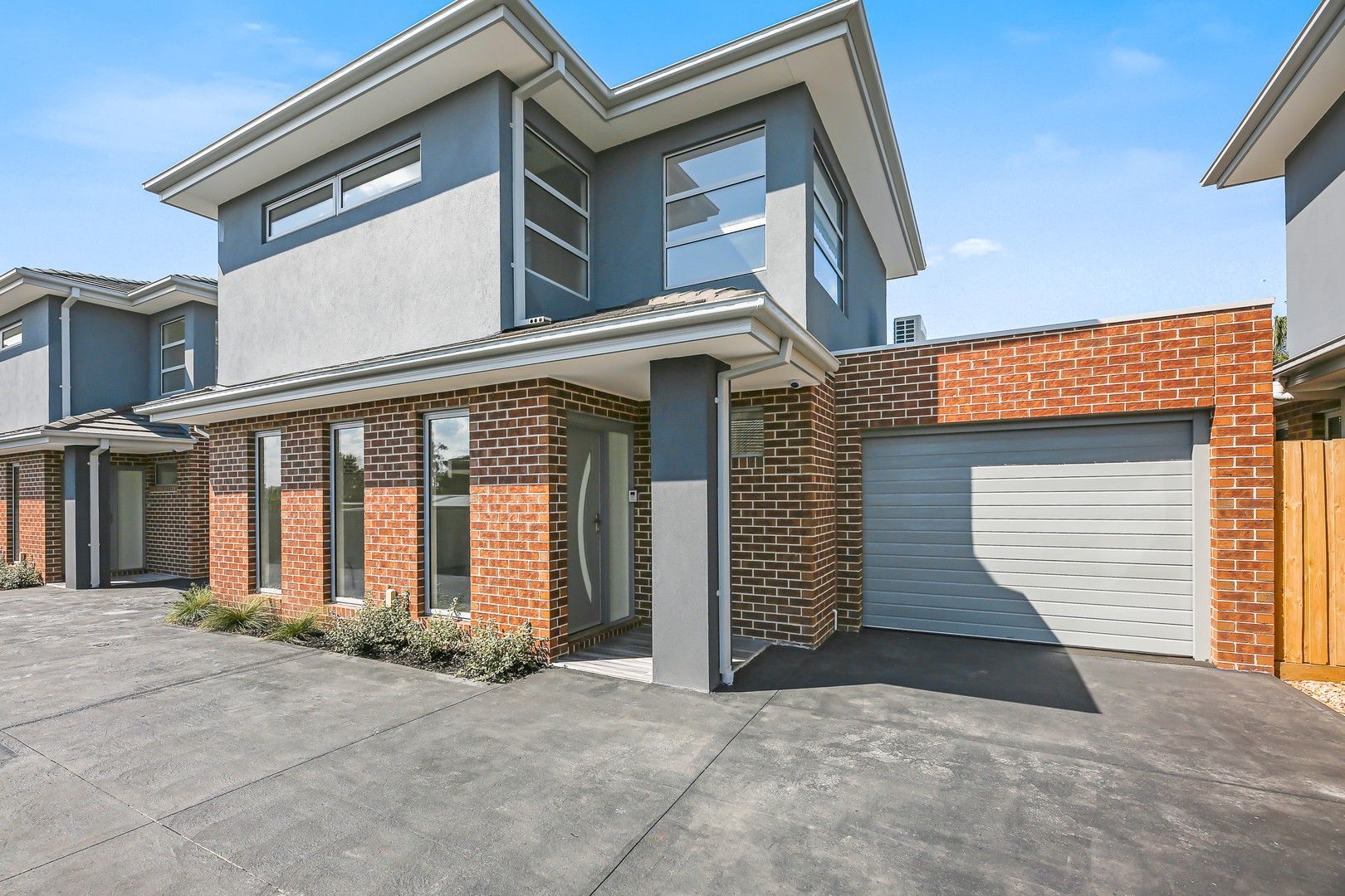 2/11 Sweeney Drive, Narre Warren VIC 3805, Image 0