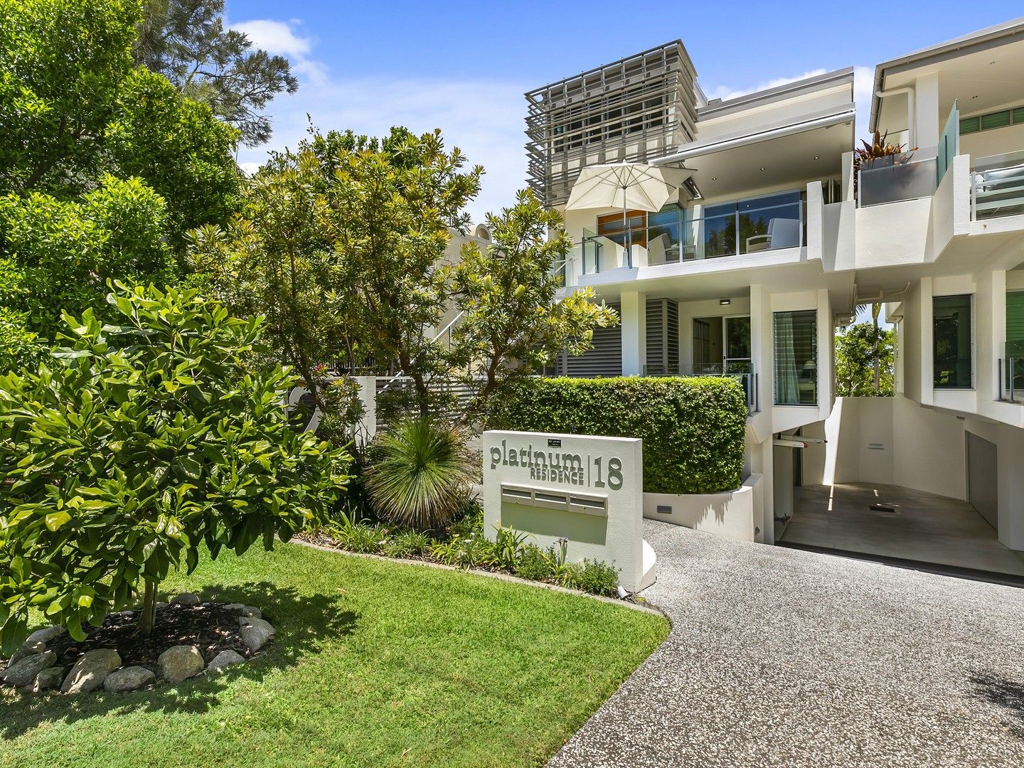 3 bedrooms Duplex in 2/18 Douglas Street SUNSHINE BEACH QLD, 4567