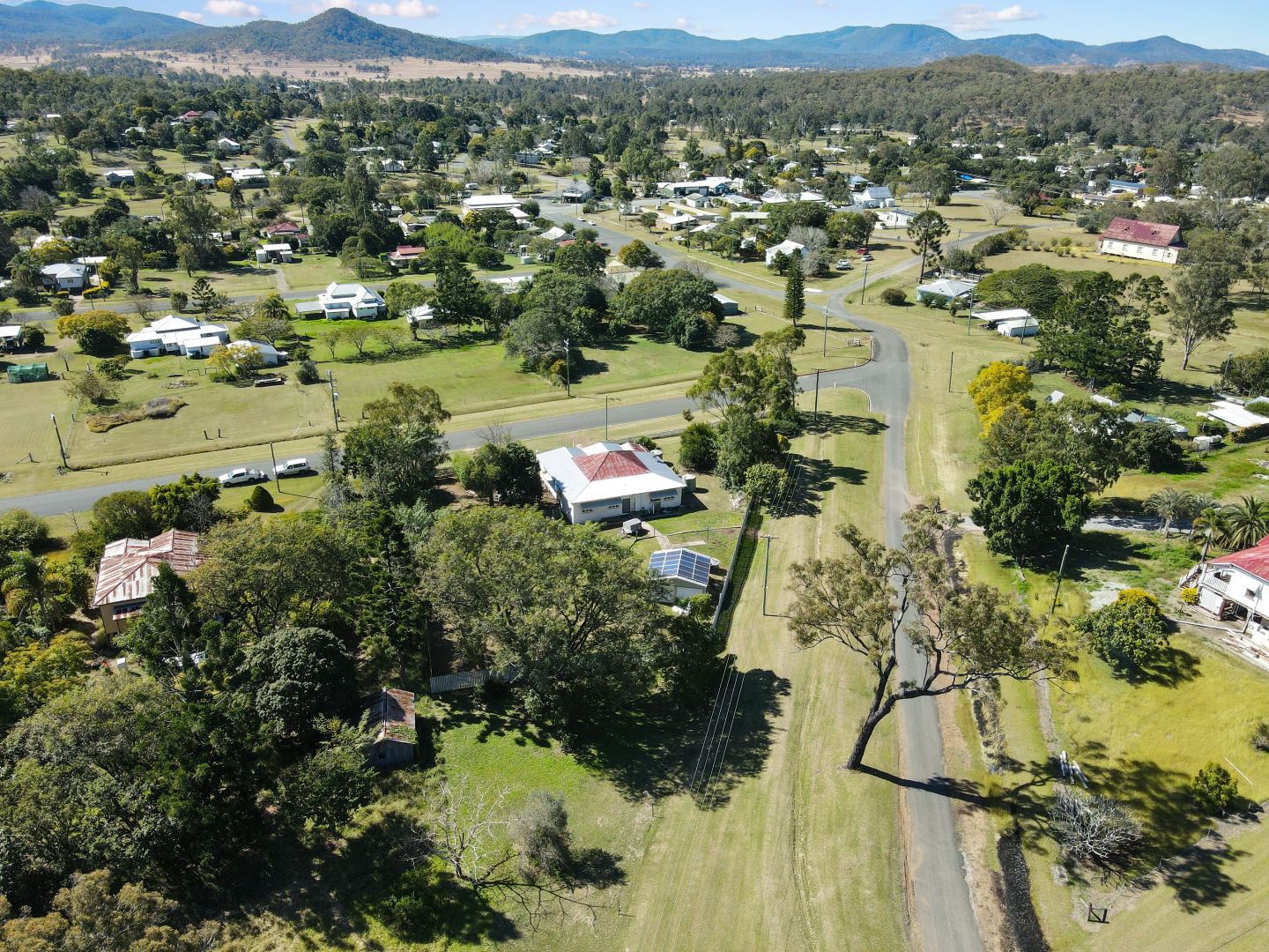 9 Wattle Street, Kilkivan QLD 4600, Image 2