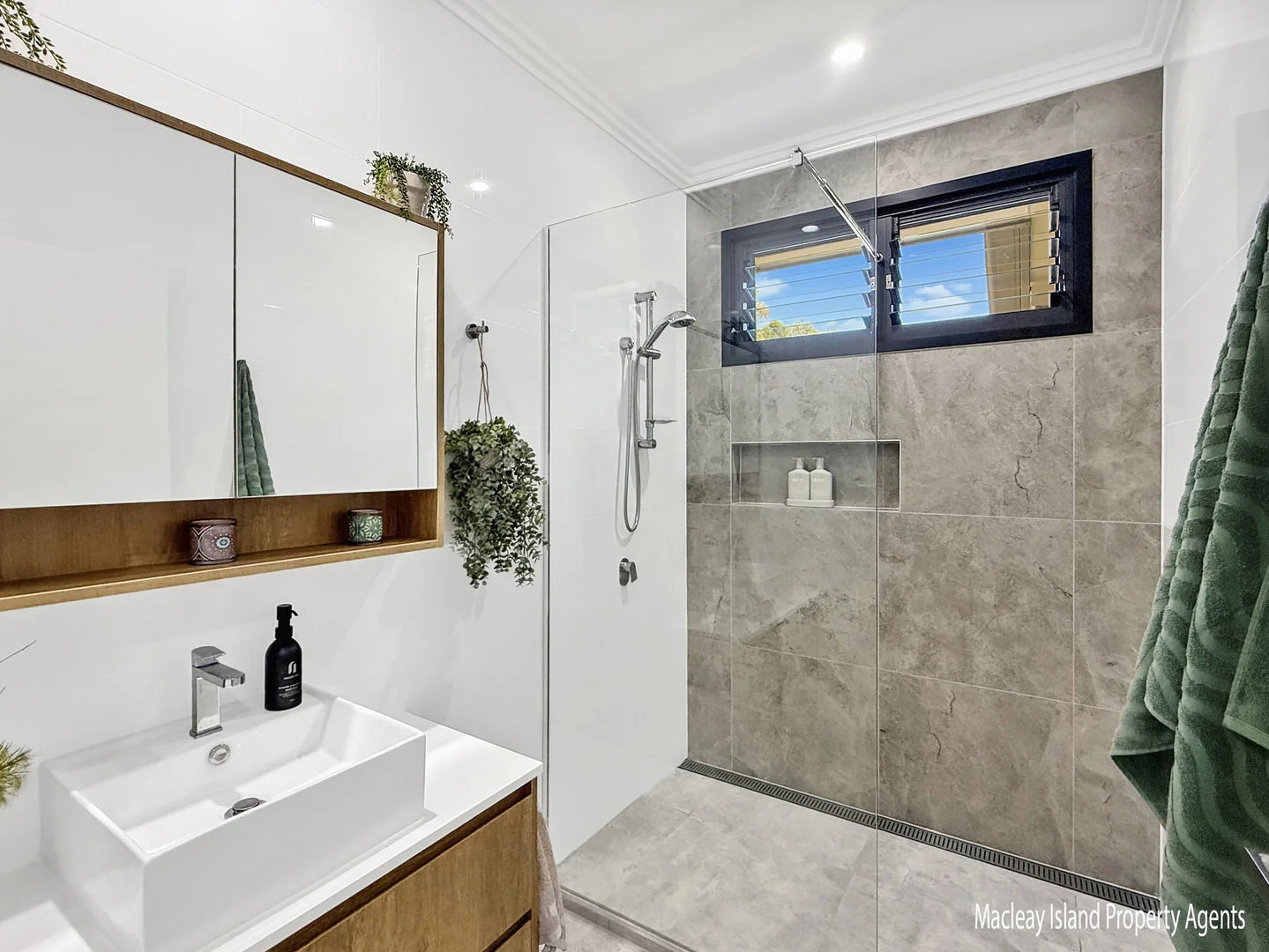 Additional image 14 of 14 Glen Street, Macleay Island QLD 4184