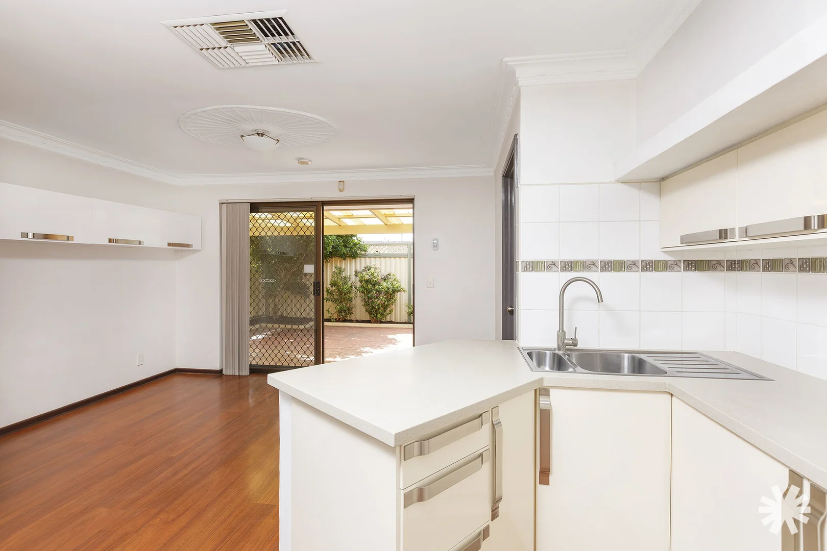 Additional image 10 of 3/70 Roberts Road, Rivervale WA 6103