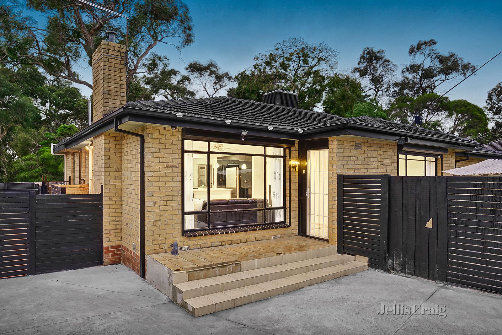 53 Longbrae Court, Forest Hill VIC 3131, Image 0