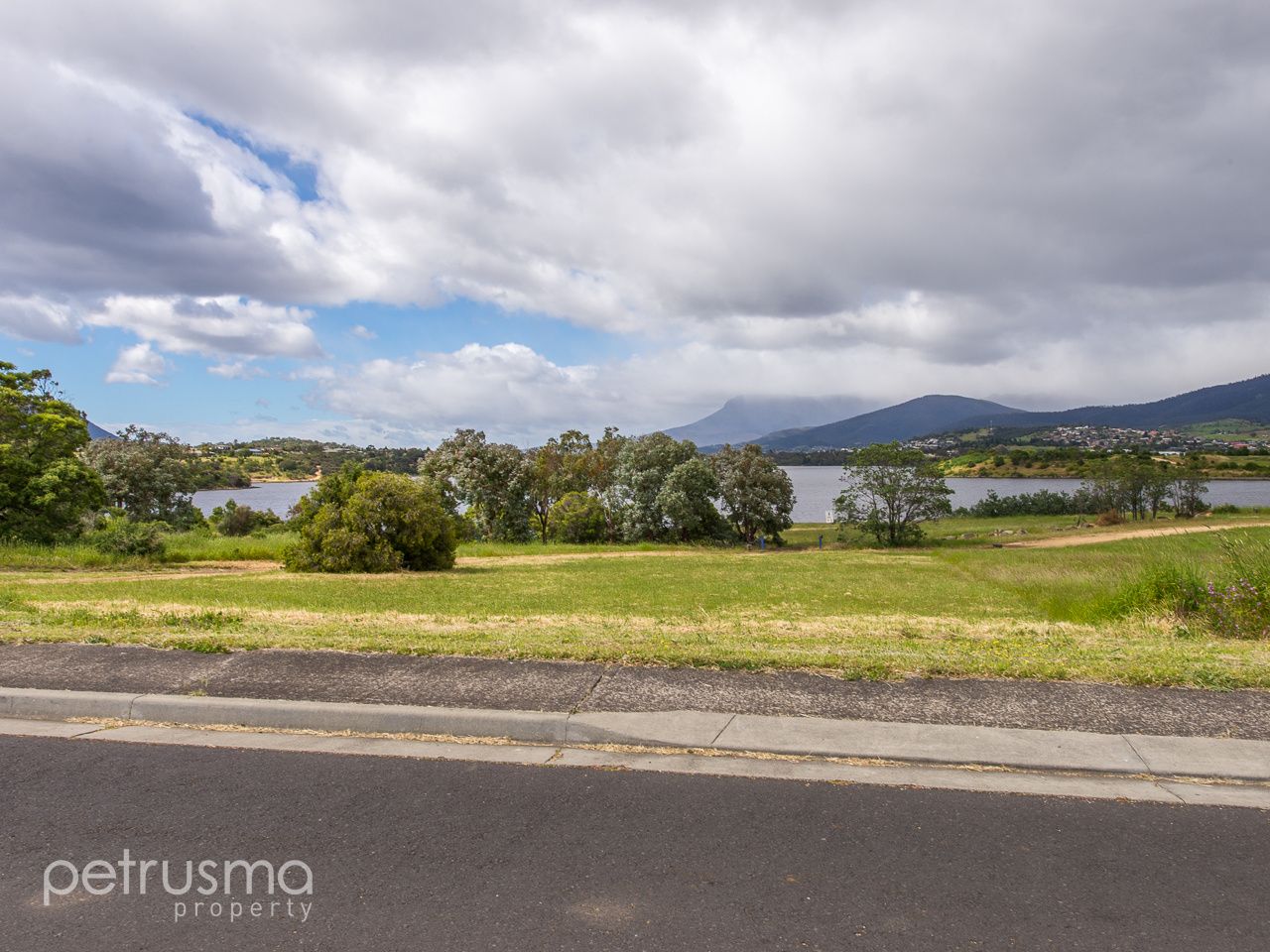 21 Fisher Drive, Herdsmans Cove TAS 7030, Image 0