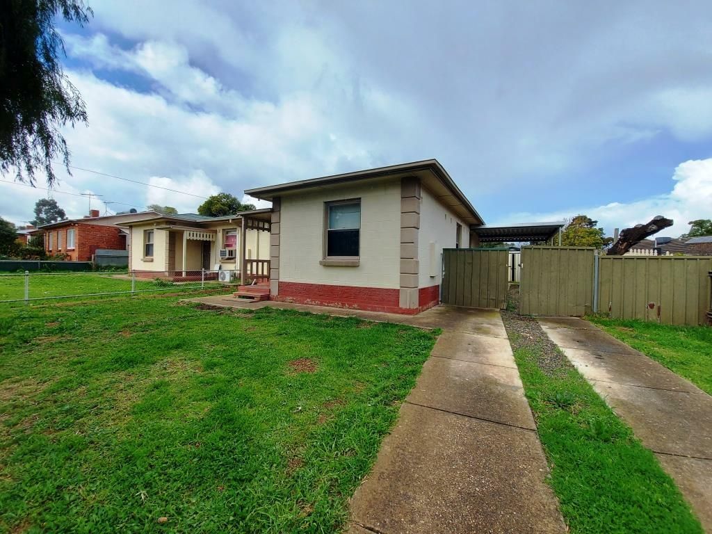 3 bedrooms House in 6 Stakes Cres ELIZABETH DOWNS SA, 5113