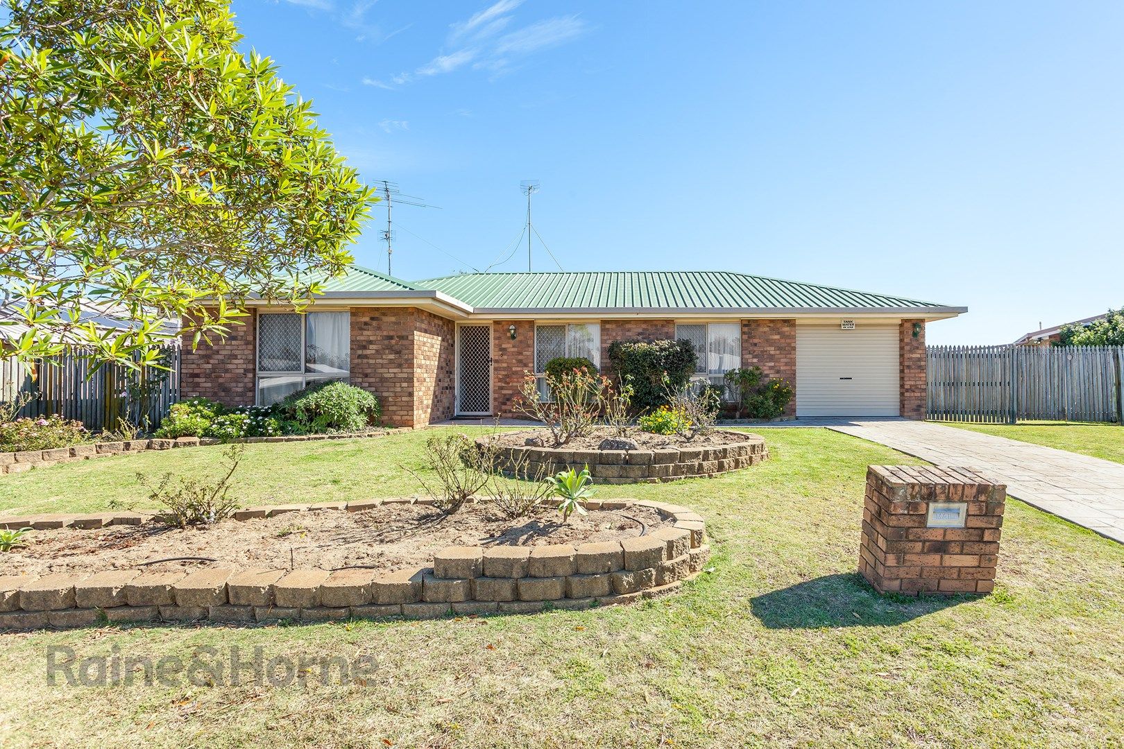 21 Moore Crescent, Wilsonton QLD 4350, Image 0