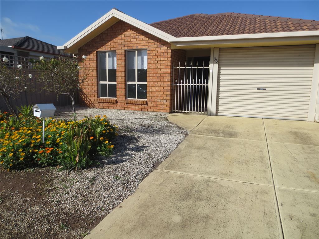 38 Carlisle Circuit, Seaford SA 5169, Image 0