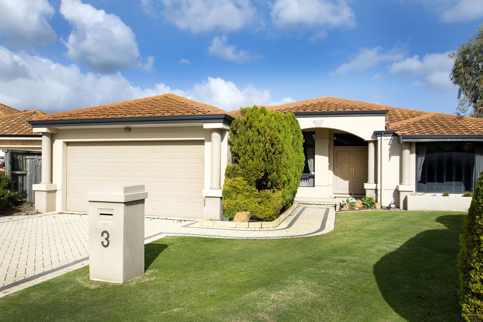 3 WHISTLER COURT, Ellenbrook WA 6069, Image 2