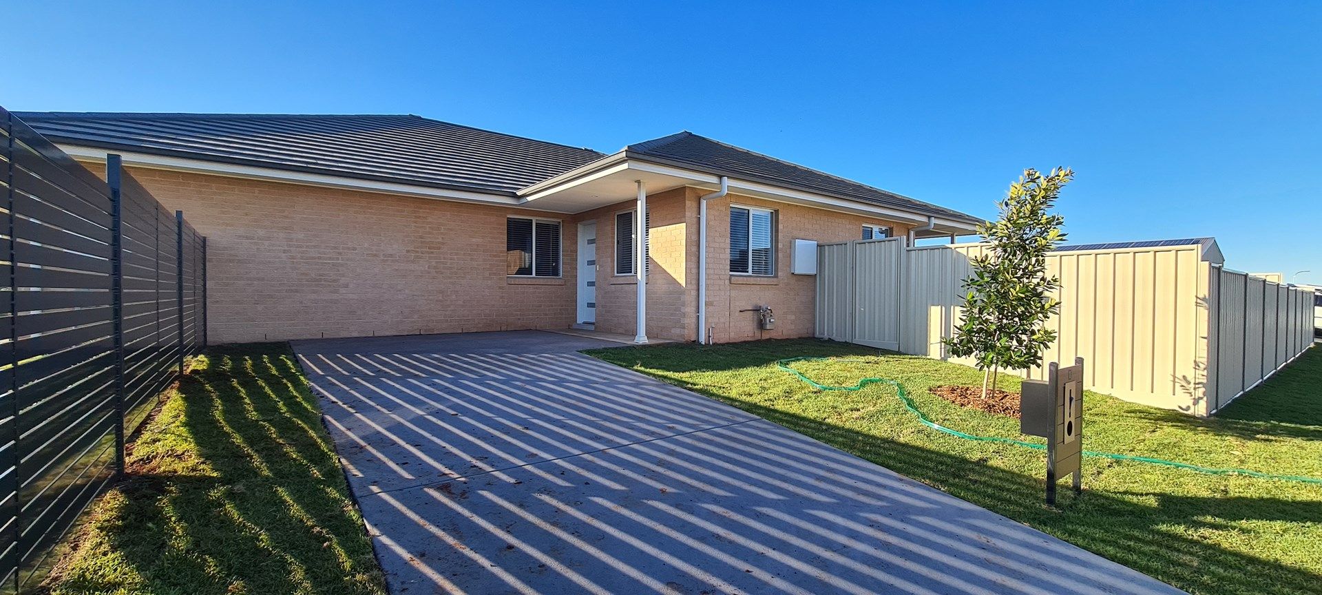 2 bedrooms Apartment / Unit / Flat in 1 Camellia Parade PARKES NSW, 2870