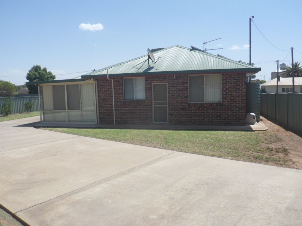 52 Ryall St, Canowindra NSW 2804, Image 1