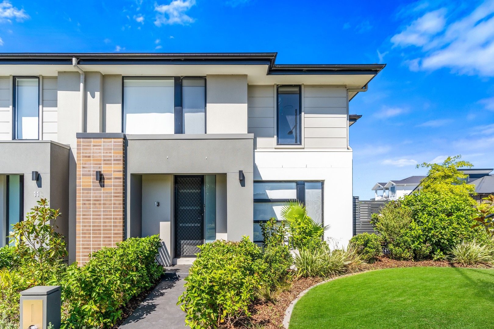 3 bedrooms House in 13 Beaumont terrace ORAN PARK NSW, 2570