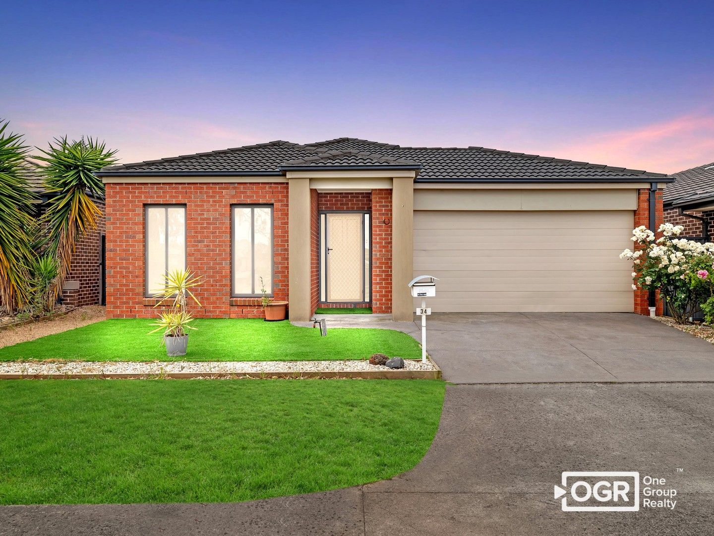 3 bedrooms House in 34 Borrack Crescent MERNDA VIC, 3754