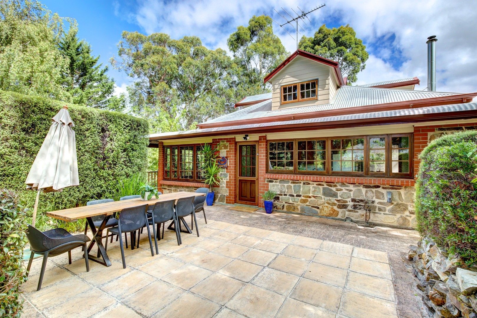 12 Honeysuckle Grove, Bridgewater SA 5155, Image 0