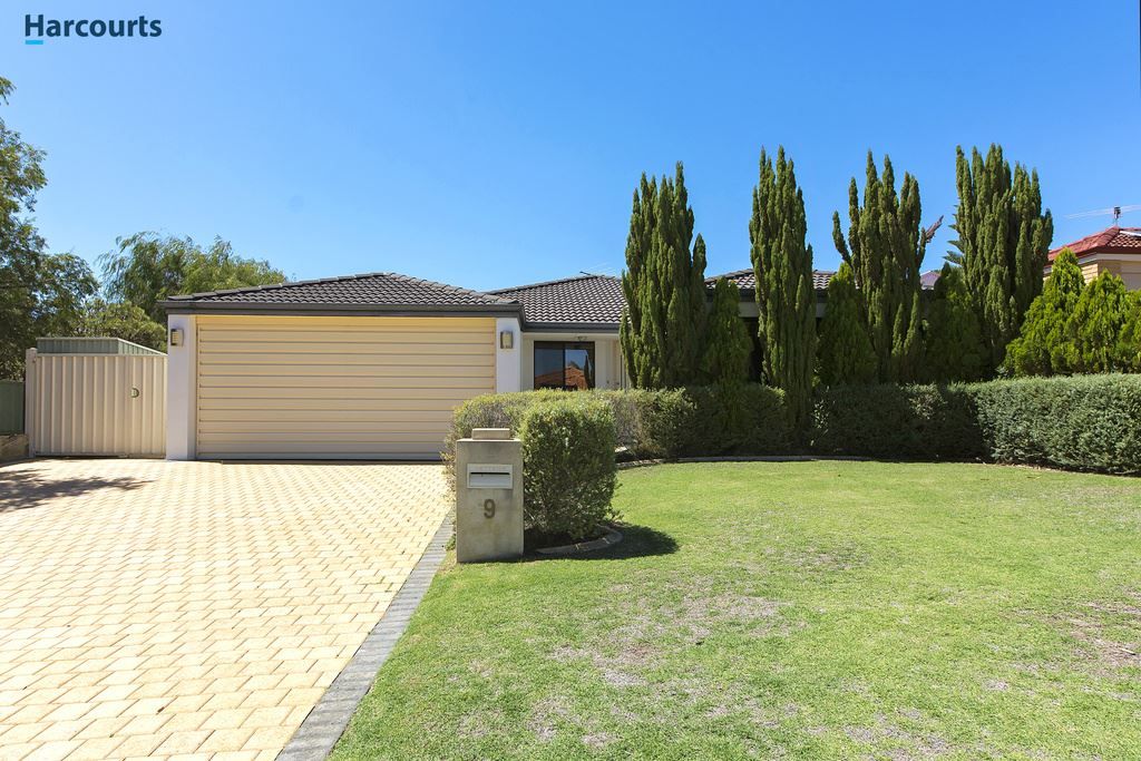 9 Menteith Place, Kinross WA 6028