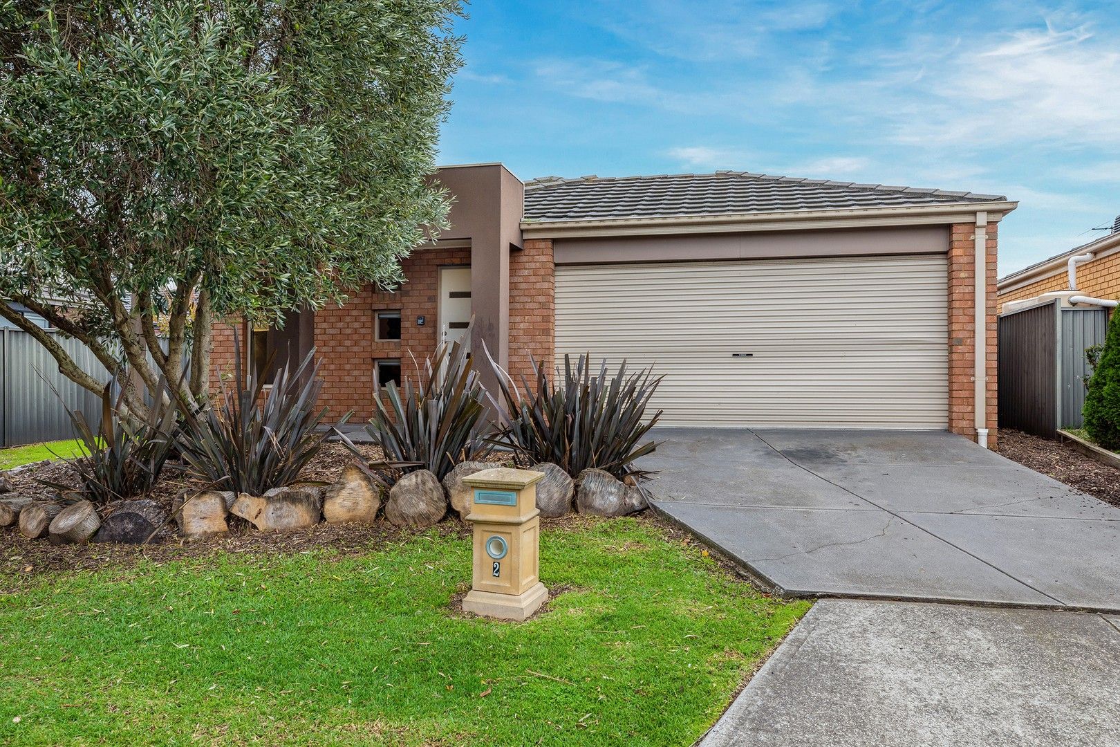 2 Amron Close, Deer Park VIC 3023, Image 0