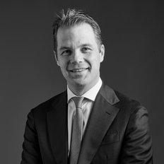 Tom Staughton, Sales representative