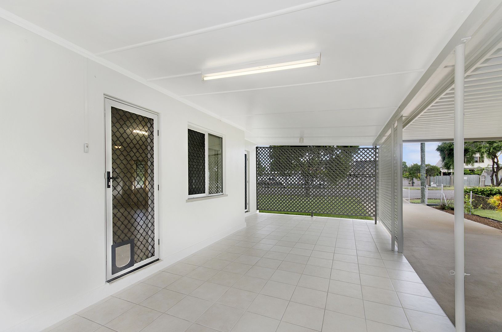 240 Bayswater Road, Currajong QLD 4812, Image 1