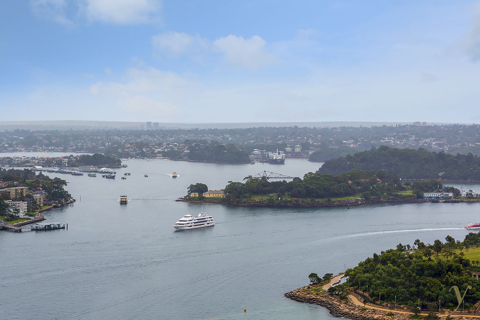 2 bedrooms Apartment / Unit / Flat in 183 Kent Street SYDNEY NSW, 2000