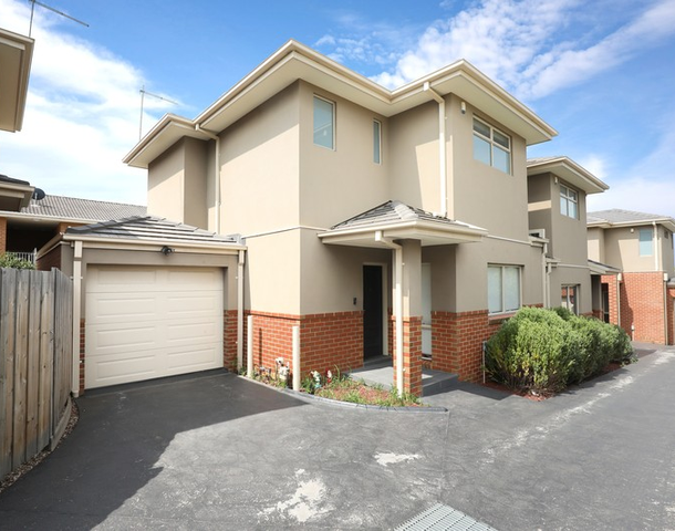 2/10 Banchory Street, Essendon VIC 3040