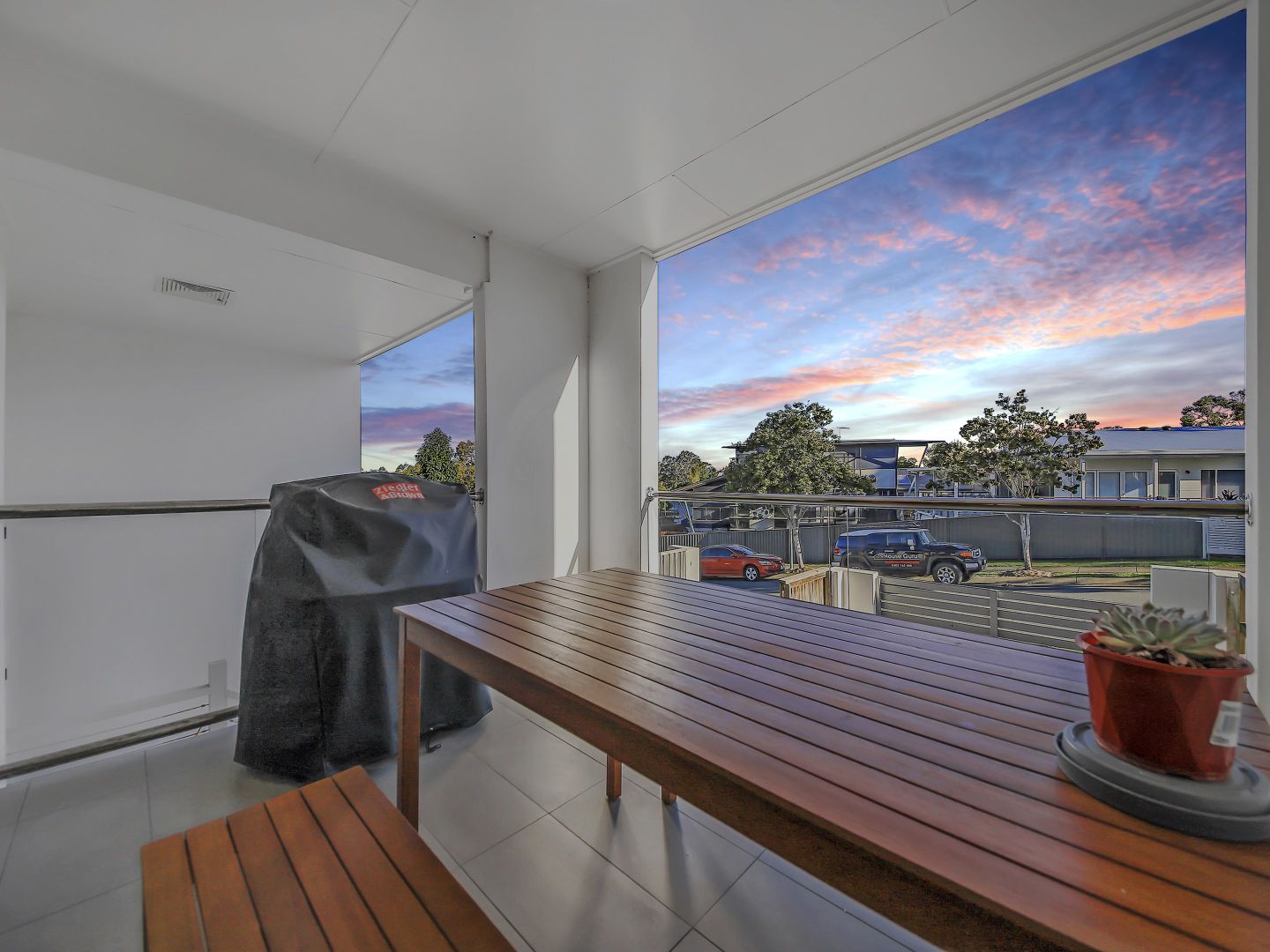 3/8 Oasis Close, Manly West QLD 4179, Image 1