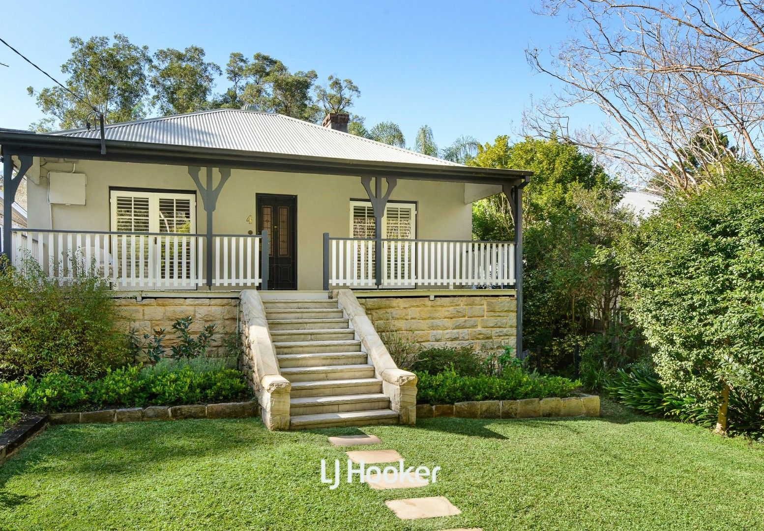 4 bedrooms House in 4 Vale Street GORDON NSW, 2072