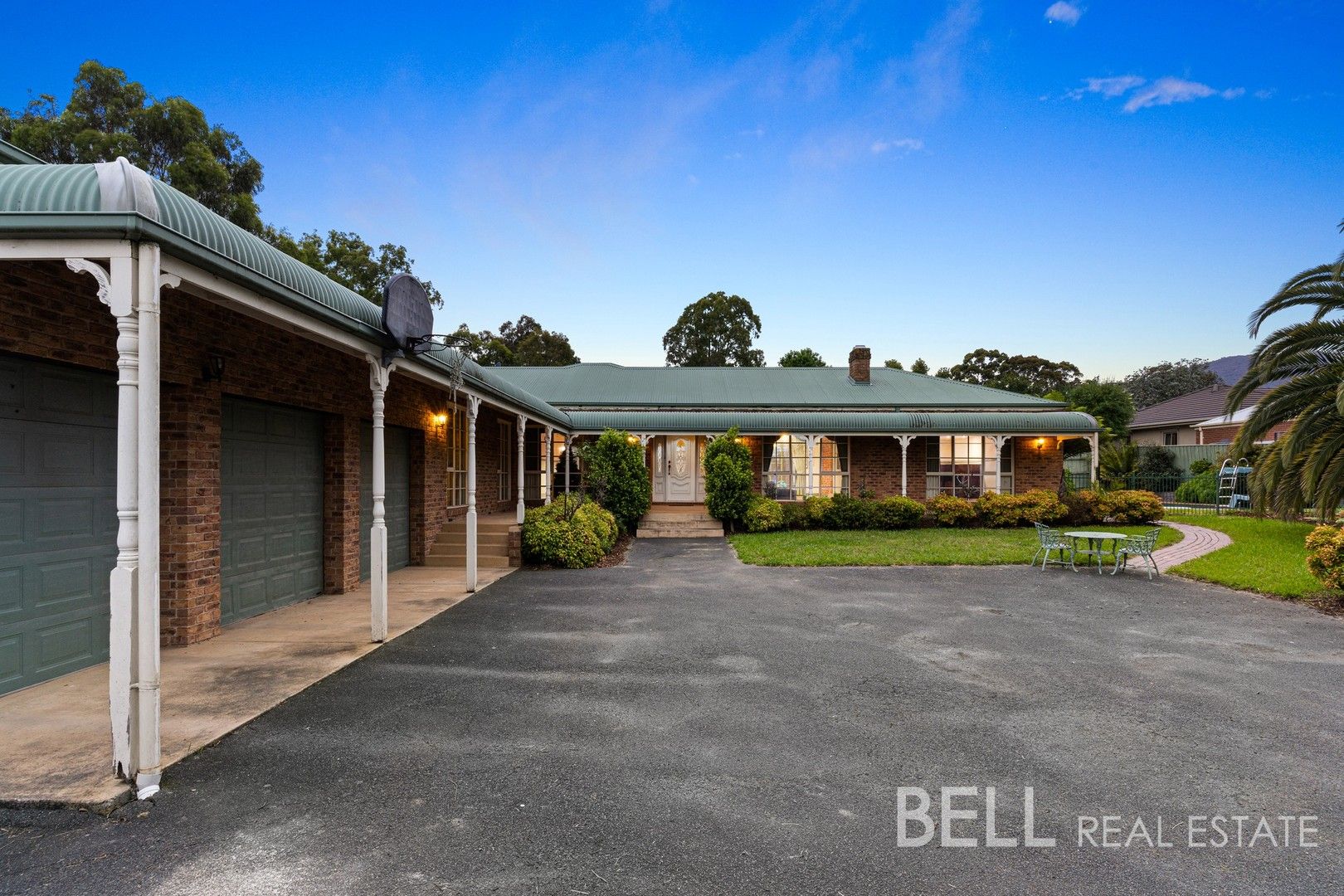 217A Cambridge Road, Mooroolbark Property History & Address Research