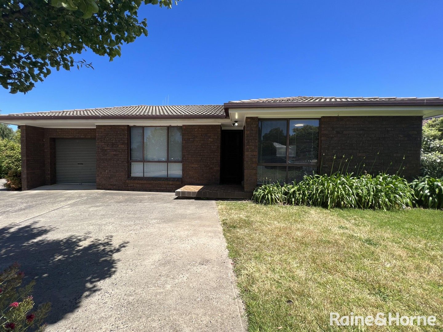 2 bedrooms House in 1/163 Sampson Street ORANGE NSW, 2800