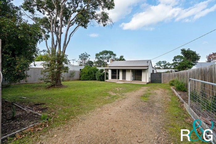 2 bedrooms House in 73 Dunlop Road BITTERN VIC, 3918