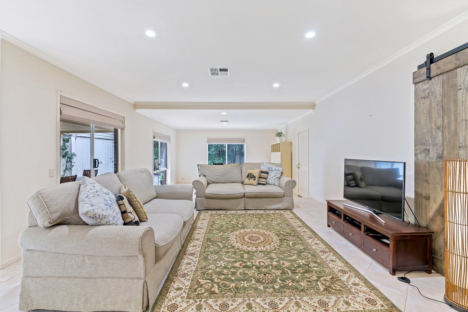 21 Corella Avenue, Chandlers Hill SA 5159, Image 2