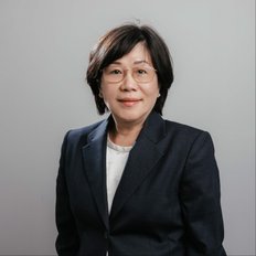Ann Dam, Sales representative