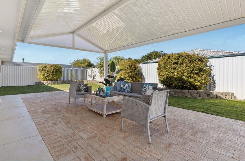 6 Leeder Street, Safety Bay WA 6169, Image 0