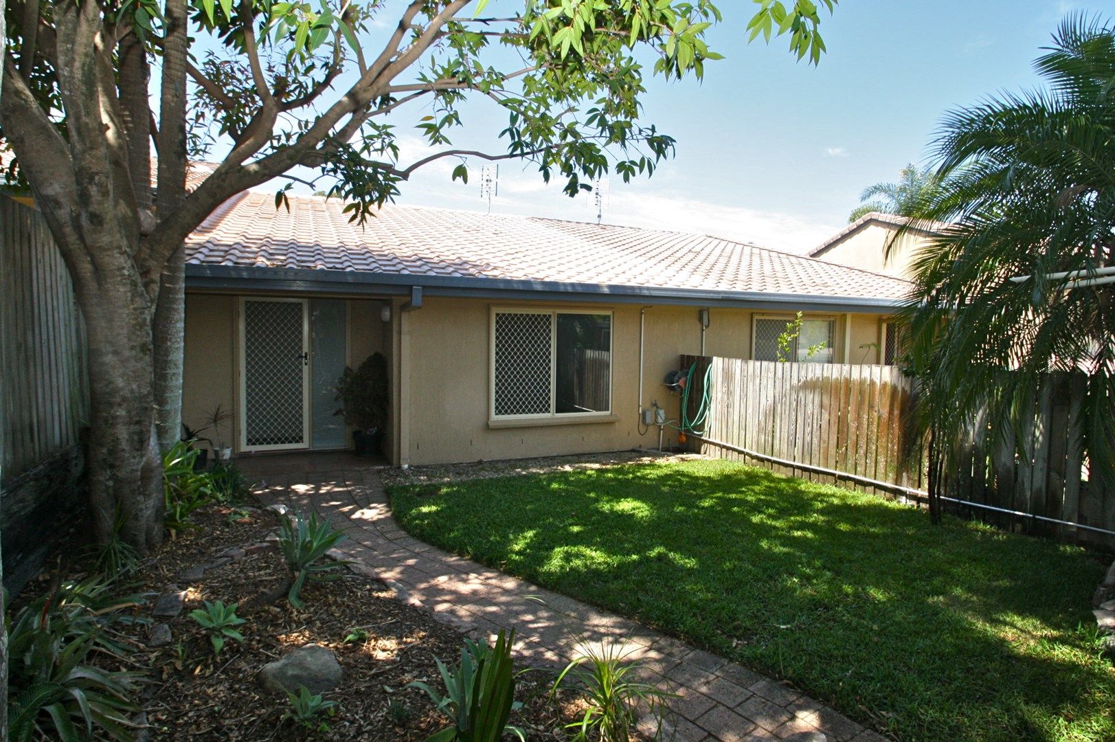 26/63 Olsen Ave, Labrador QLD 4215, Image 0